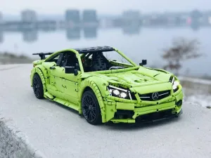 Mercedes C63 AMG