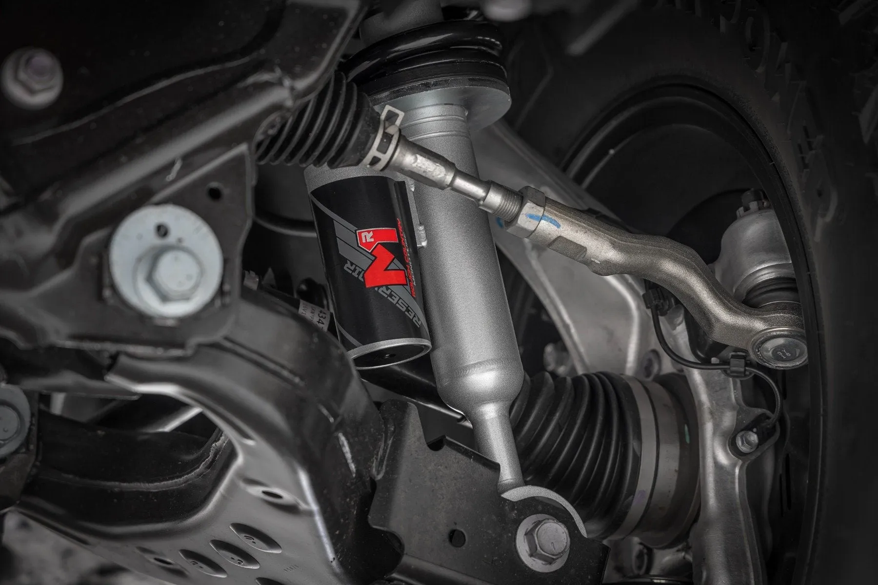 Rough Country 3.5" Lift Kit w/M1R Struts & Rear Shocks | 2024  Toyota Tacoma