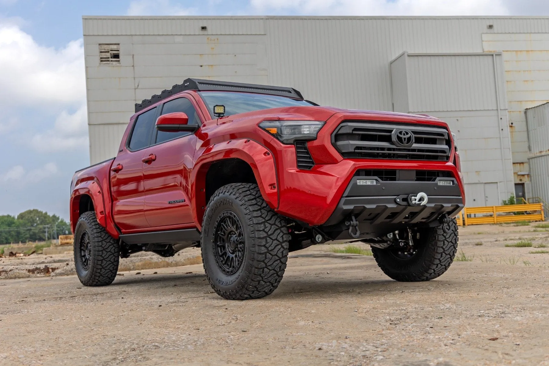 Rough Country 3.5" Lift Kit w/M1R Struts & Rear Shocks | 2024  Toyota Tacoma